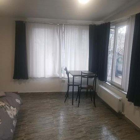 Домик У Куры Hotel Tbiliszi Kültér fotó