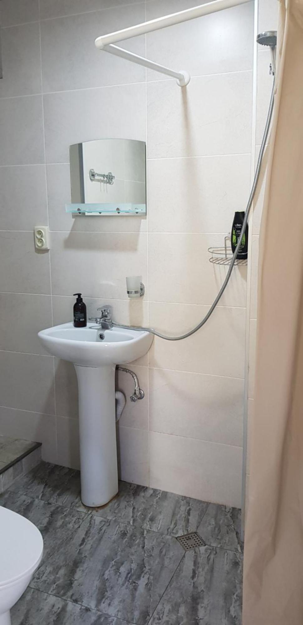 Домик У Куры Hotel Tbiliszi Kültér fotó