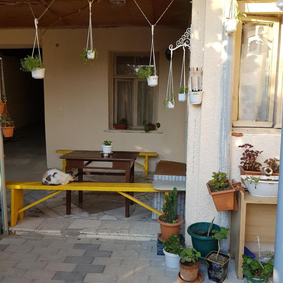 Домик У Куры Hotel Tbiliszi Kültér fotó